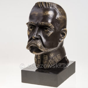 Głowa Piłsudski P37